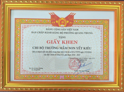 TRƯỜNG MẦM NON YẾT KIÊU VINH DỰ ĐÓN NHẬN GIẤY KHEN TẠI HỘI NGHỊ TỔNG KẾT 10 NĂM THỰC HIỆN CHỈ THỊ SỐ 05-CT/TW CỦA BỘ CHÍNH TRỊ