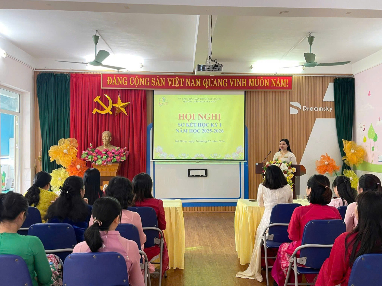 z7439221744576 f59f7781fd53e6de3bf091f957c8322d